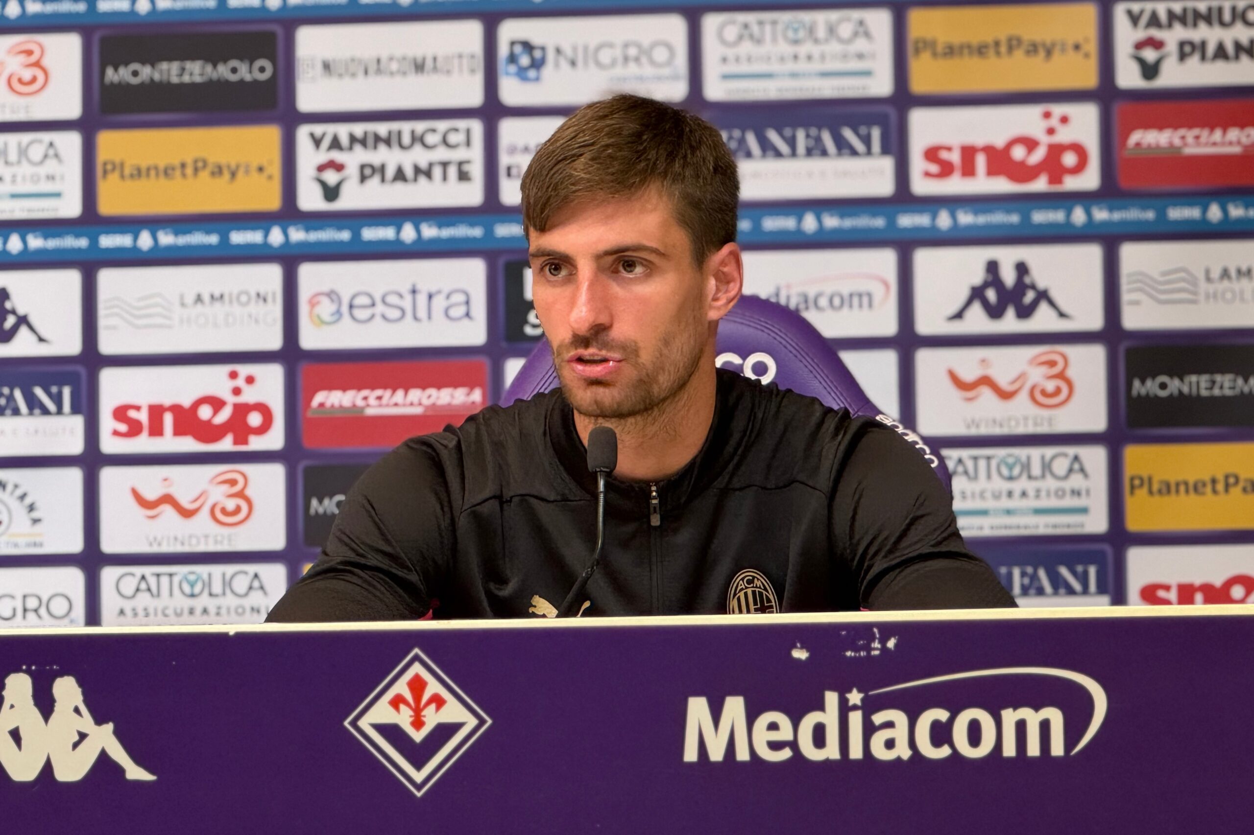 Gabbia - Milan