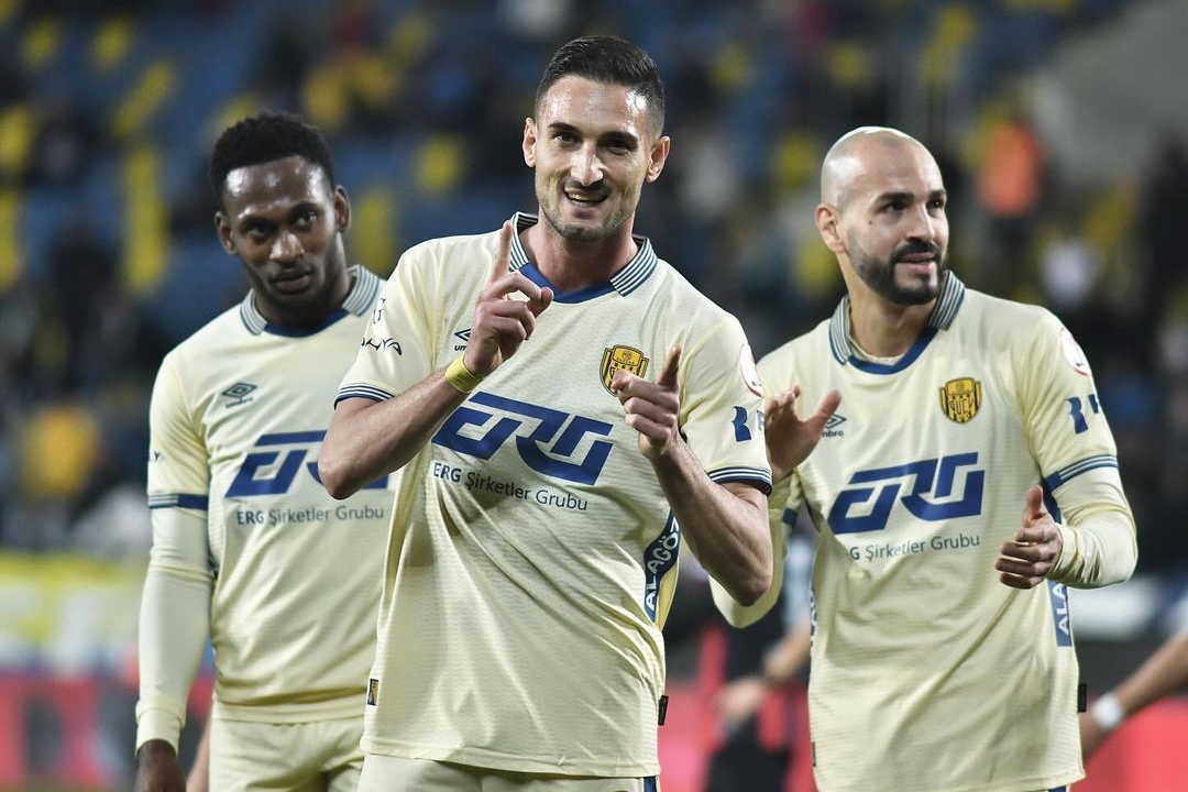 Federico Macheda