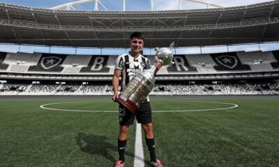Thiago Almada - Botafogo