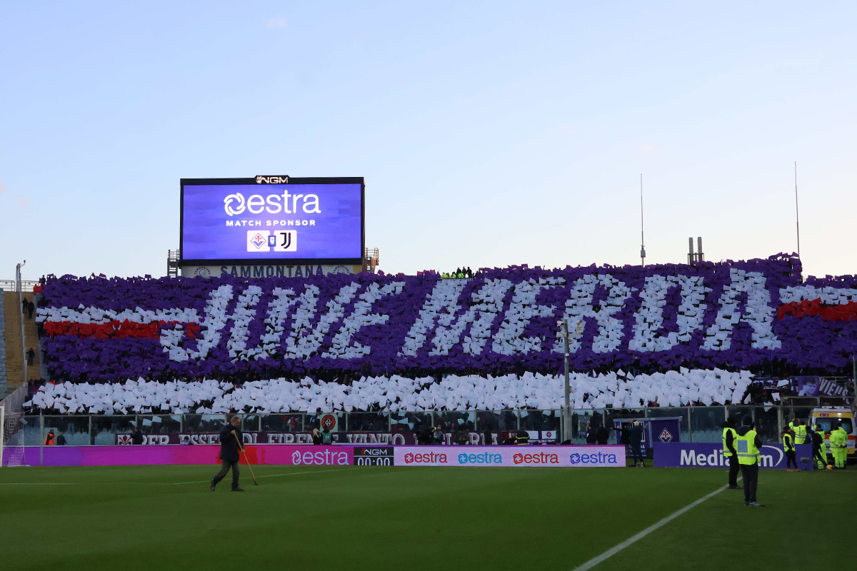 Striscione Curva Fiesole e Ferrovia - Juve merda Fiorentina coreografia
