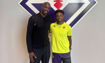 Otto Addo (ct Ghana) con Tariq Lamptey