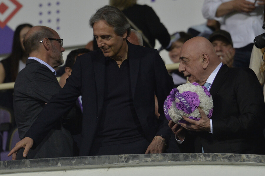 FIOFRENTINA - MONZA 13-05-2024 GALLIANI  DEPOSITA LA COLLANA DI FIORI. GALASSI SILVANO/SILPRESS