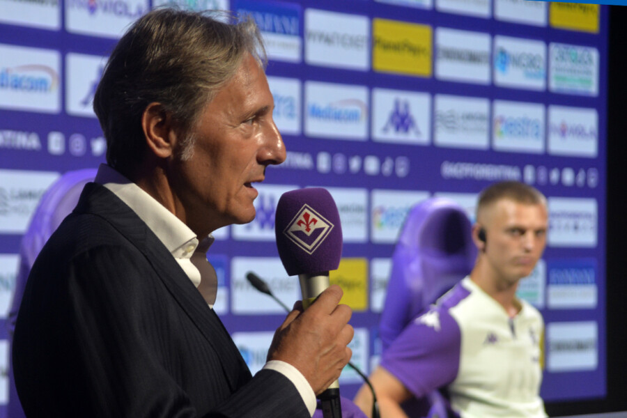 FIORENTINA 20-08-2024  PRESENTAZIONE DI GUDMUNDSSON.  E ALESSANDRO FERRARI  GALASSI SLVANO/SILPRESS